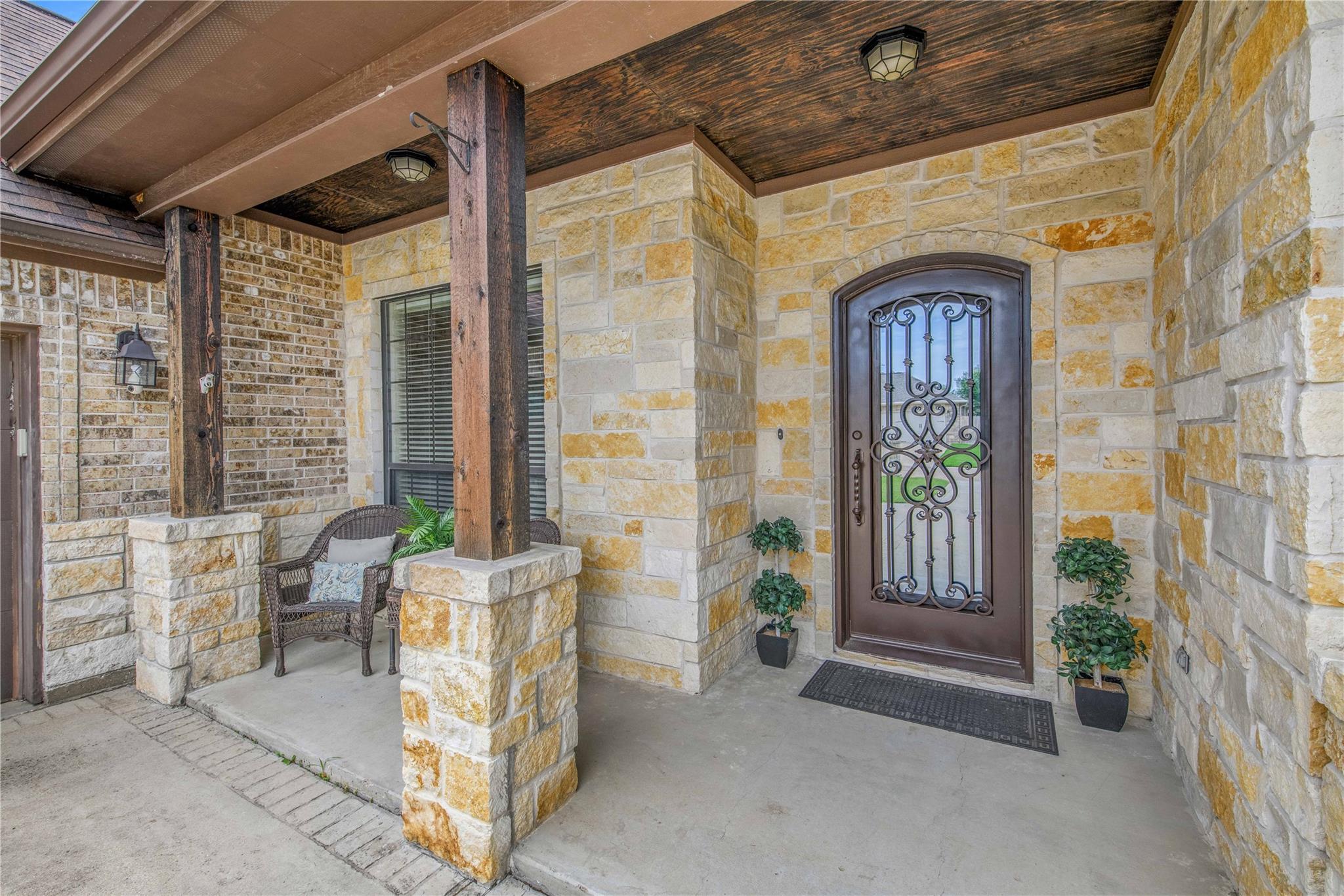 2491 Newark CIR