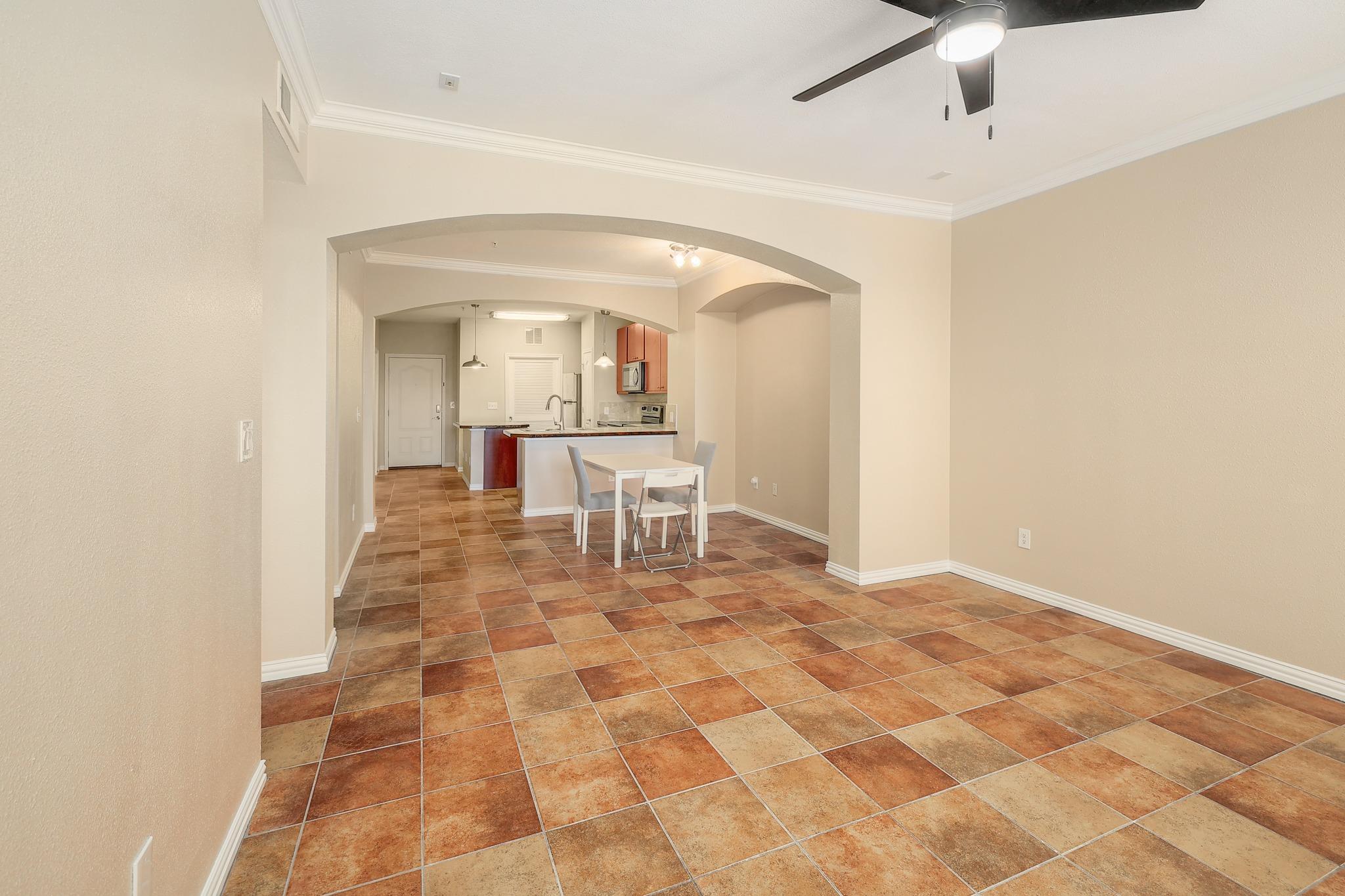2505 San Gabriel ST 304