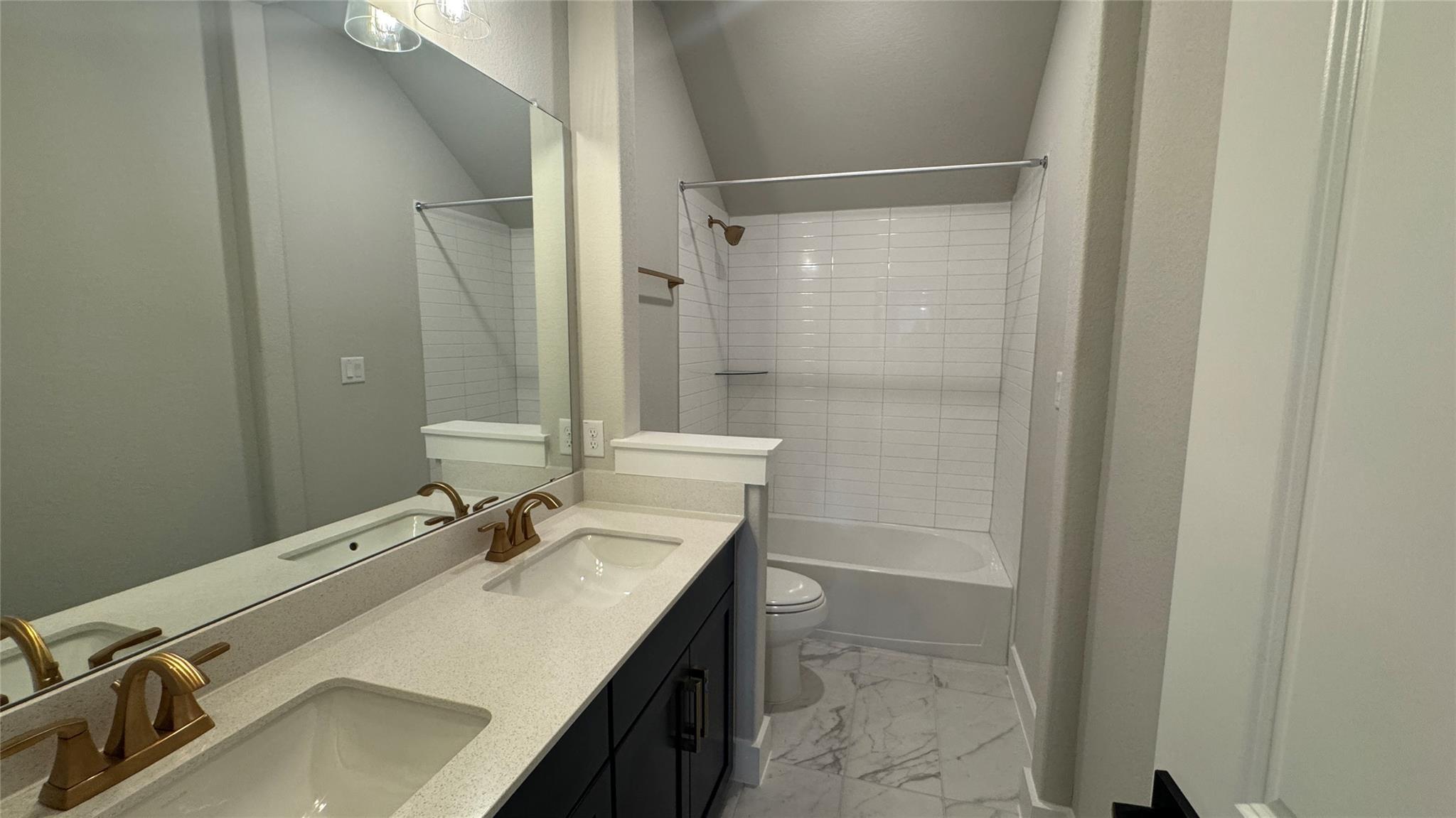 288 Sage Thrasher CIR