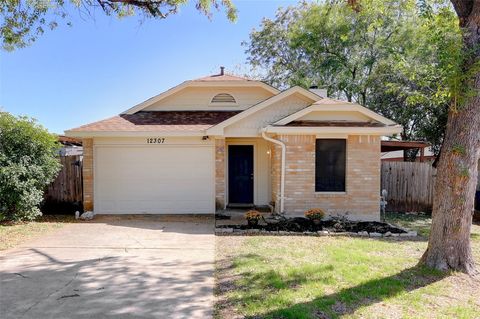 Photo of 12307 Limerick Ave, Austin, TX 78758 (MLS # 3419408)