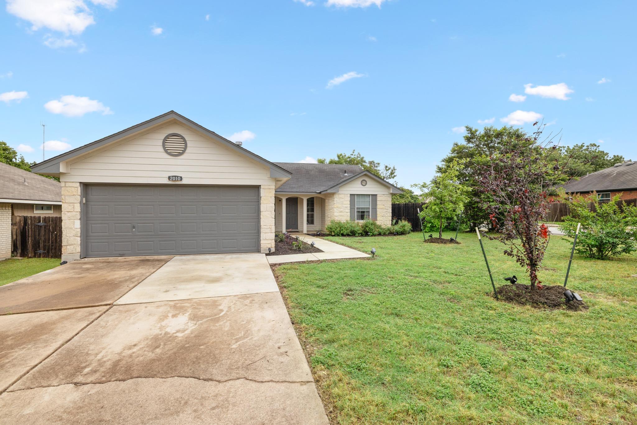 2010 Barnett DR