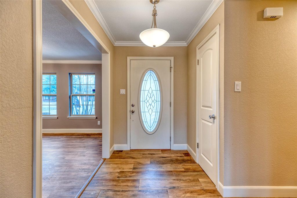 Photo of 810 Vogel DR, Lockhart, TX 78644 (MLS # 3380672)