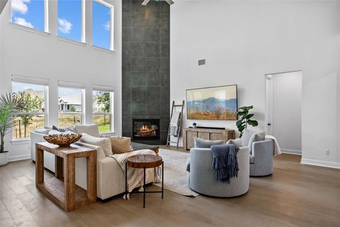 707 Two Creeks LN Austin TX 78737