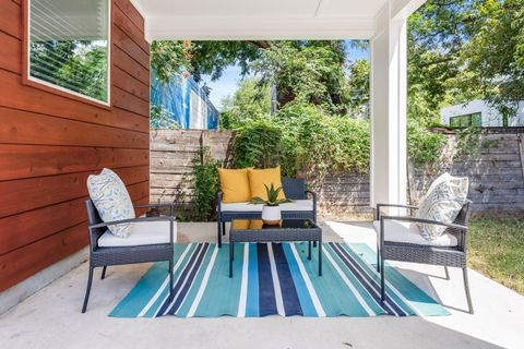 Tiny photo for 2514 E 4th ST #B, Austin, TX 78702 (MLS # 5150795)