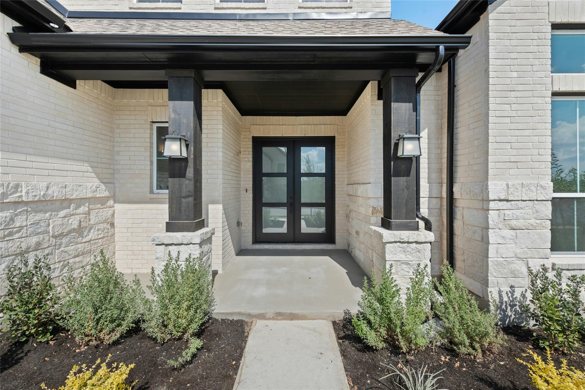 1500 Rodeo Ridge DR