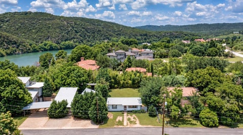 Photo of 13011 River BND #B, Austin, TX 78732 (MLS # 6169432)