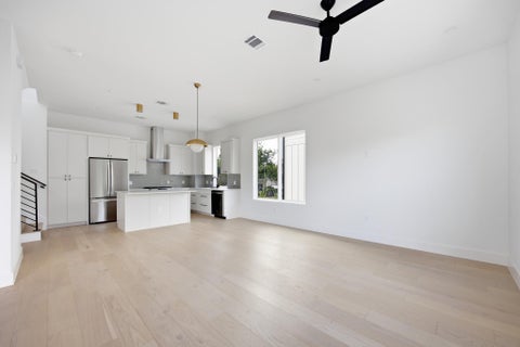 Tiny photo for 301 N Pleasant Valley RD #2, Austin, TX 78702 (MLS # 4217802)