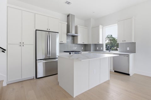 Tiny photo for 301 N Pleasant Valley RD #2, Austin, TX 78702 (MLS # 4217802)