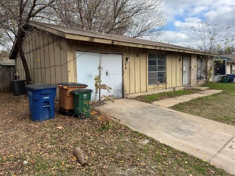 6127 Wagon Bend TRL Austin TX 78744