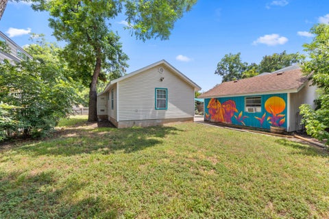 Tiny photo for 902 Mansell Ave, Austin, TX 78702 (MLS # 4478239)