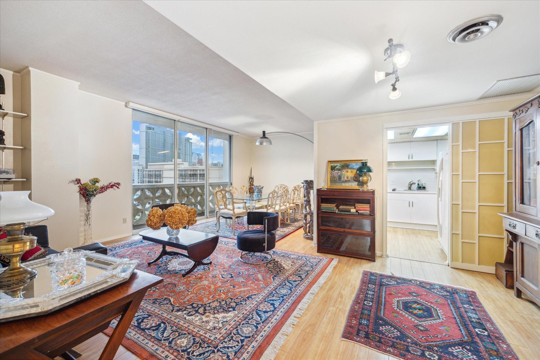 1801 Lavaca ST 7L