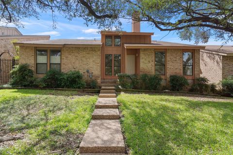 Photo of 7907 Tealwood TRL, Austin, TX 78731 (MLS # 8383222) Photo of 7907 Tealwood TRL, Austin, TX 78731 (MLS # 8383222)