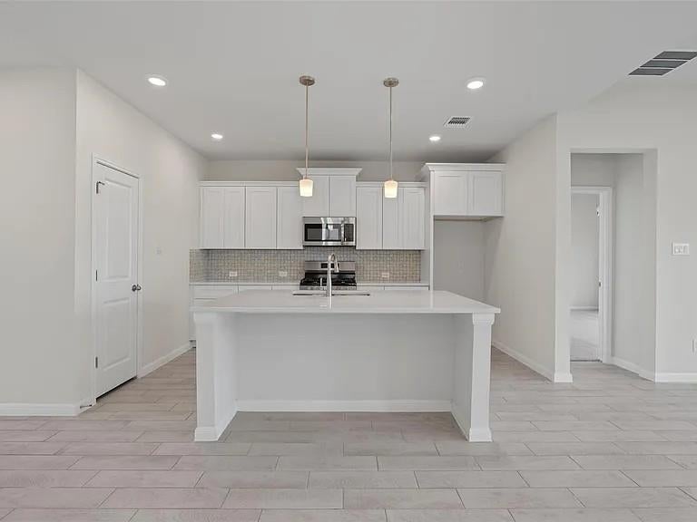 153 Arena DR