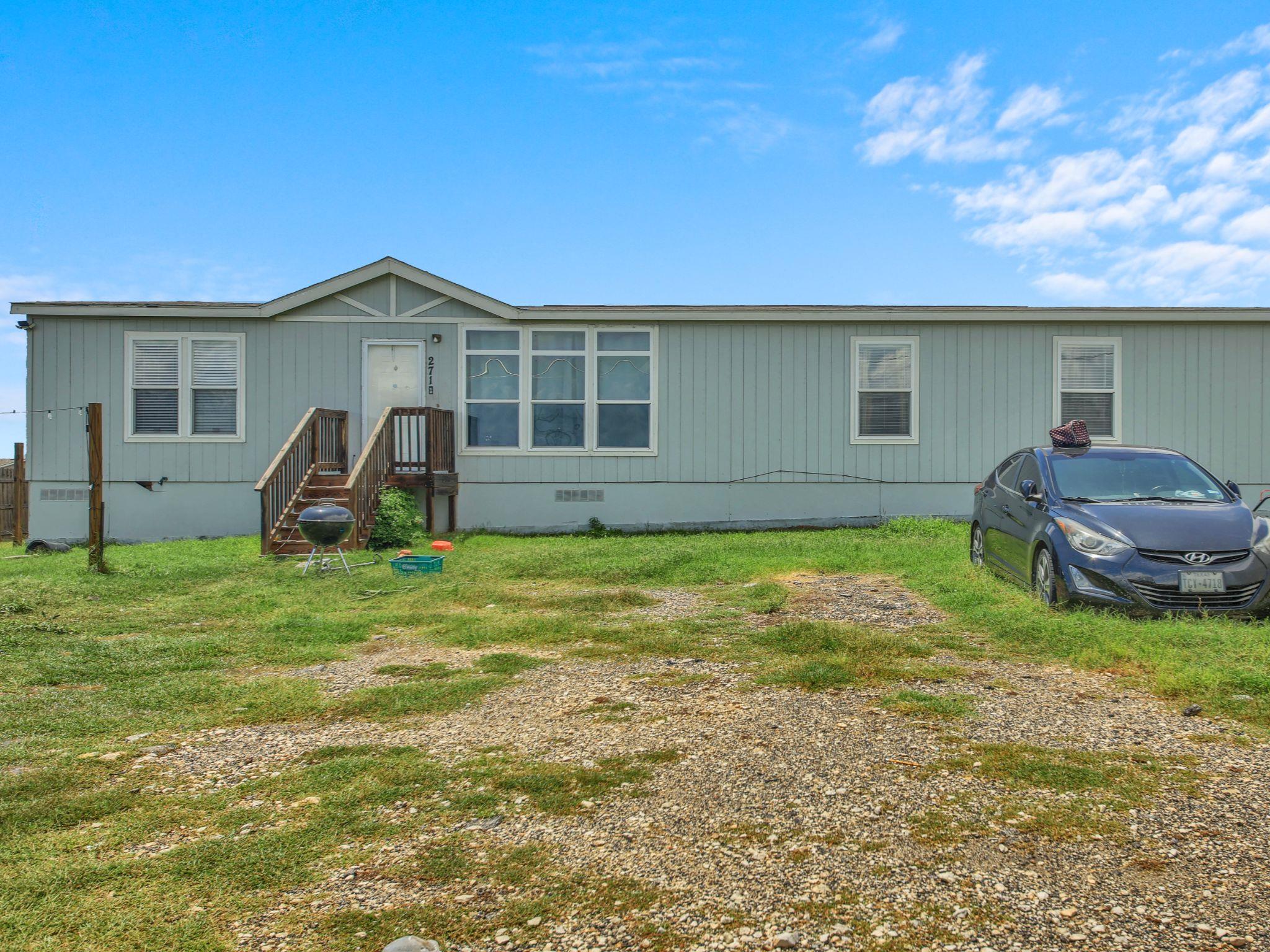 271 Alma LN