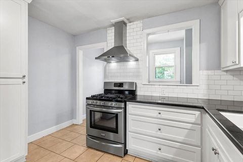 Tiny photo for 2804 Breeze TER, Austin, TX 78722 (MLS # 4088909)