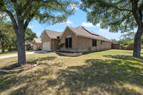 Photo of 8009 Nairn DR, Austin, TX 78749 (MLS # 4346435)