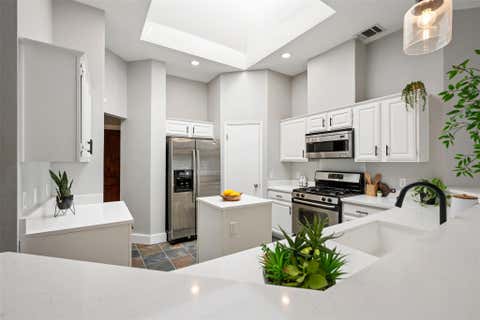 Tiny photo for 8009 Nairn DR, Austin, TX 78749 (MLS # 4346435)