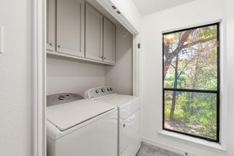 Tiny photo for 6702 Cat Creek TRL, Austin, TX 78731 (MLS # 2457524)