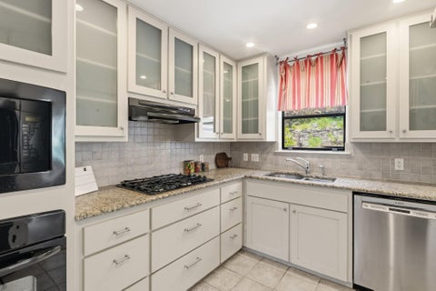 Tiny photo for 6702 Cat Creek TRL, Austin, TX 78731 (MLS # 2457524)