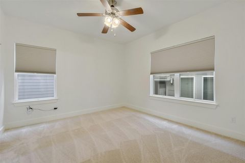 Tiny photo for 1901 Warely LN #292C, Austin, TX 78741 (MLS # 5328412)