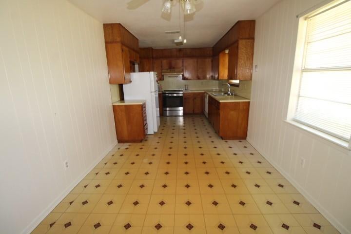 1603 Hughes Ave