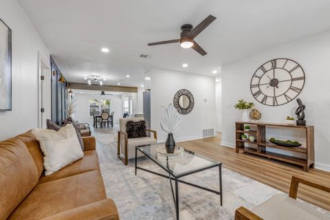 Photo of 6906 Cherrydale DR, Austin, TX 78745 (MLS # 7617409)