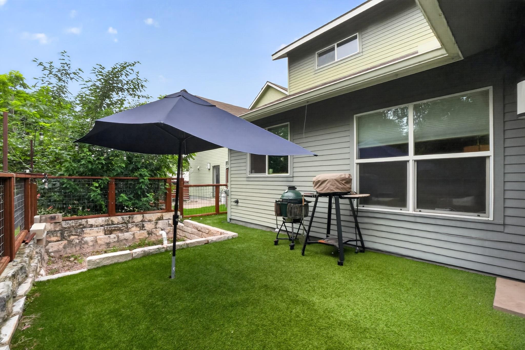 301 W Stassney LN 34