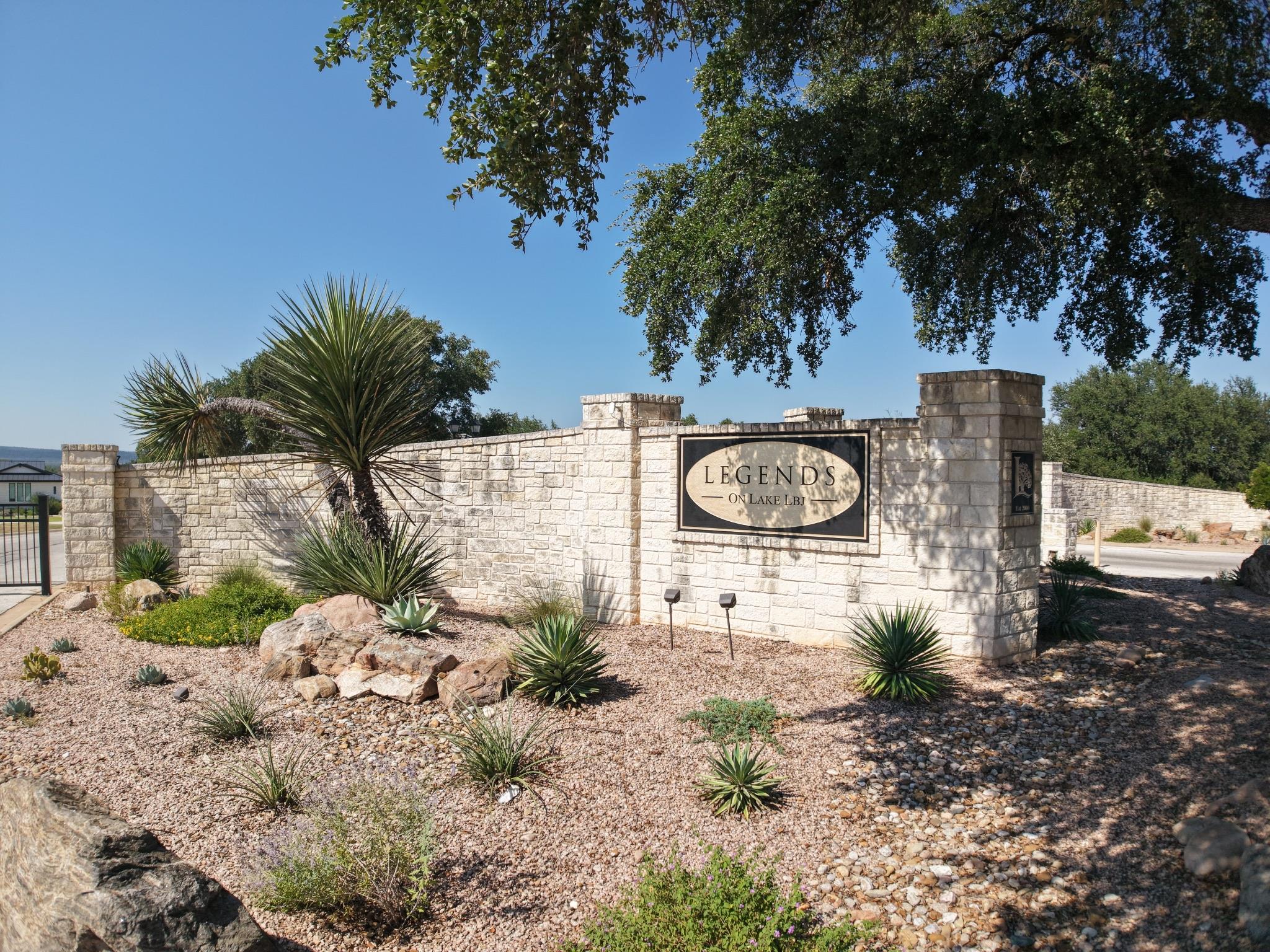 100 Legends PKWY 5020