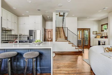 Tiny photo for 2913 Cherry LN #A, Austin, TX 78703 (MLS # 7616153)