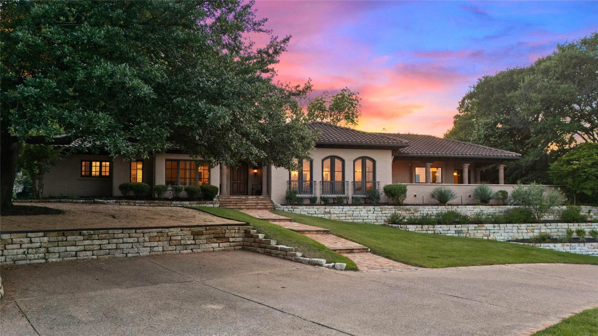 300 Bent Tree CT