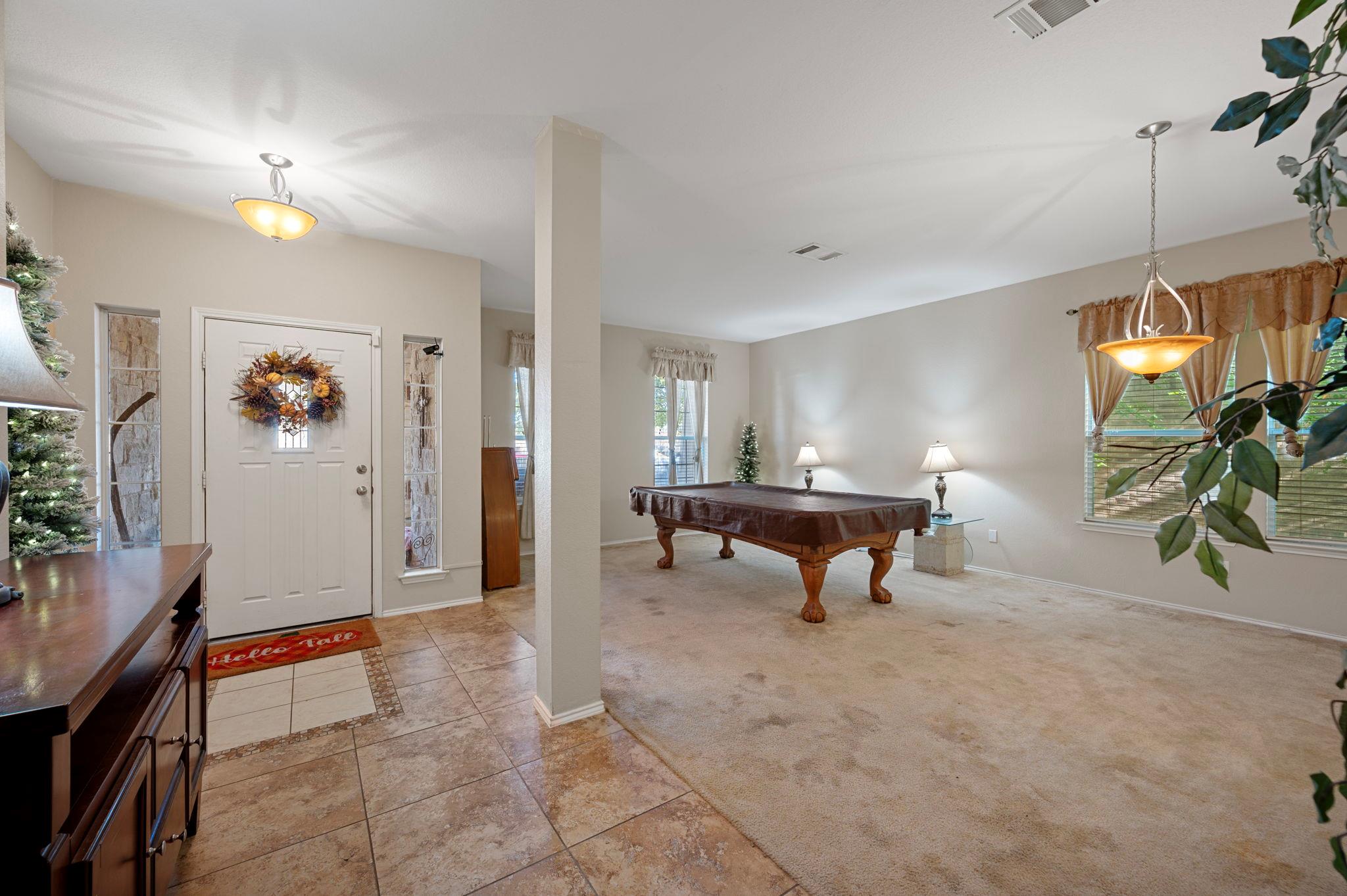 17813 Floribundas LN