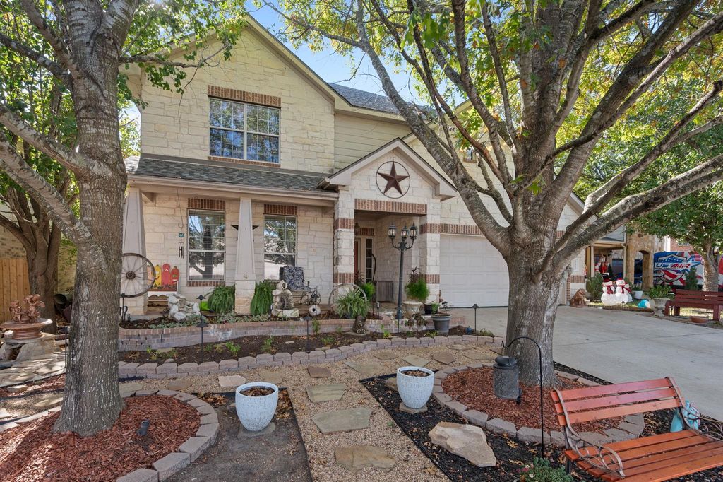 Photo of 17813 Floribundas LN, Elgin, TX 78621 (MLS # 2283691)