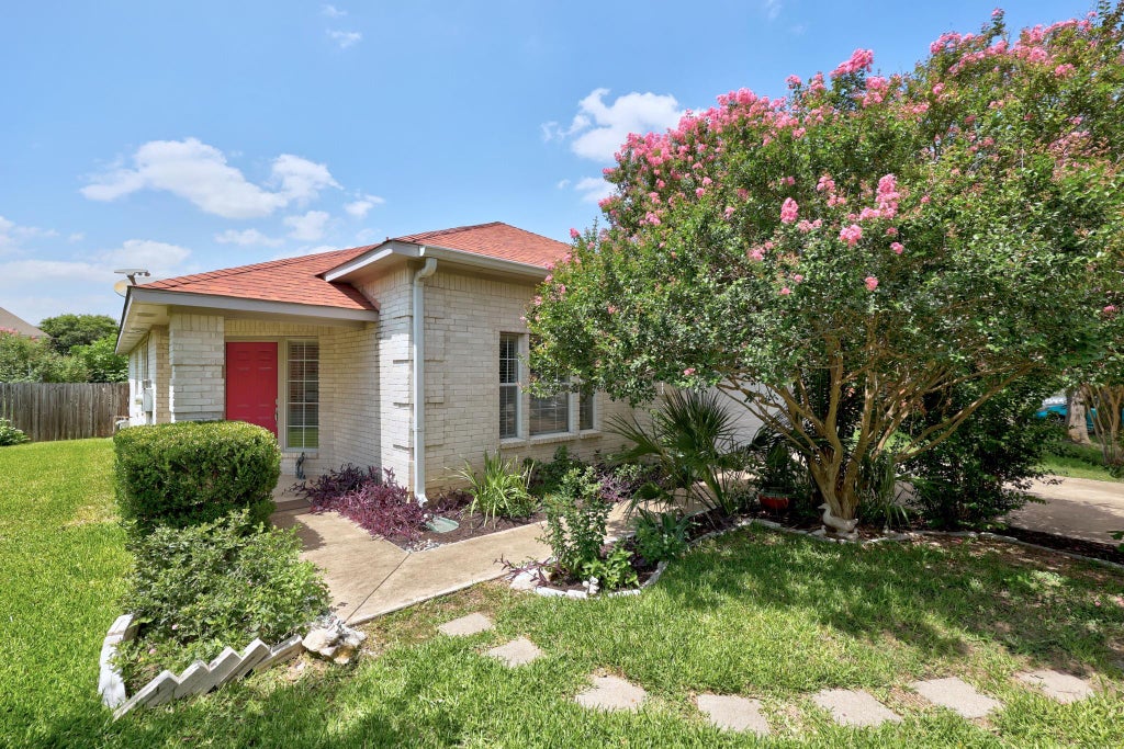 Photo of 1108 Springbrook RD, Pflugerville, TX 78660 (MLS # 5712766)