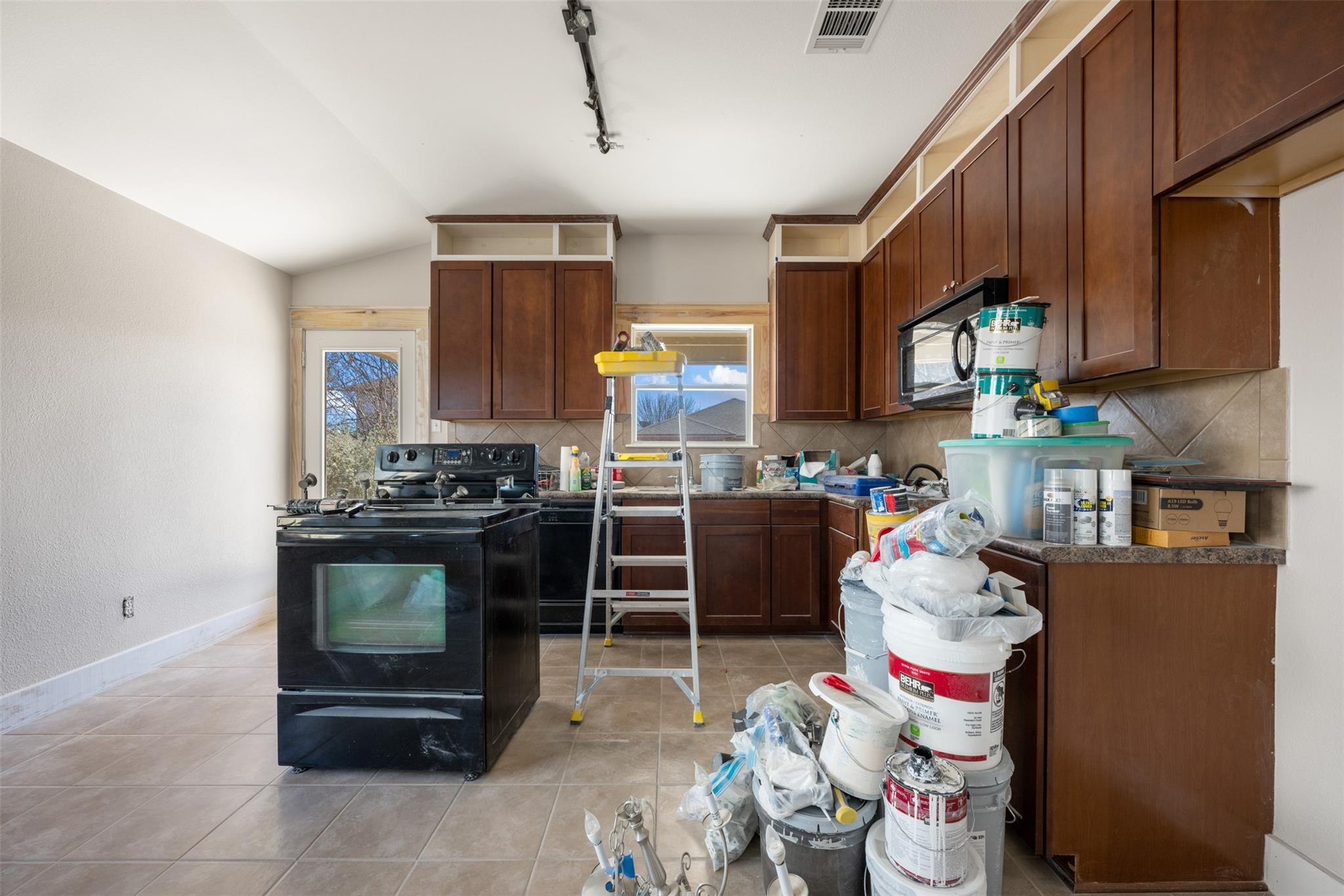 Leander, Texas 78641, United States, 3 Bedrooms Bedrooms, ,2 BathroomsBathrooms,Residential,Active,14145