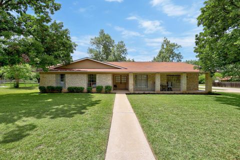 1401 Deer Run St ST Cedar Park TX 78613