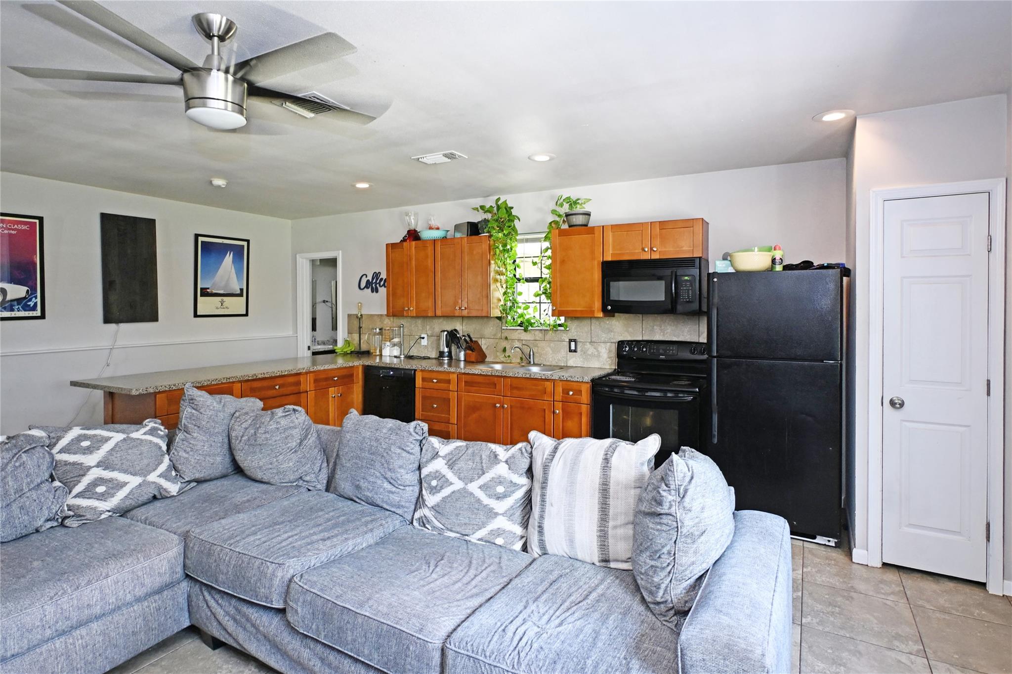 321 HIGH LOW DR DR