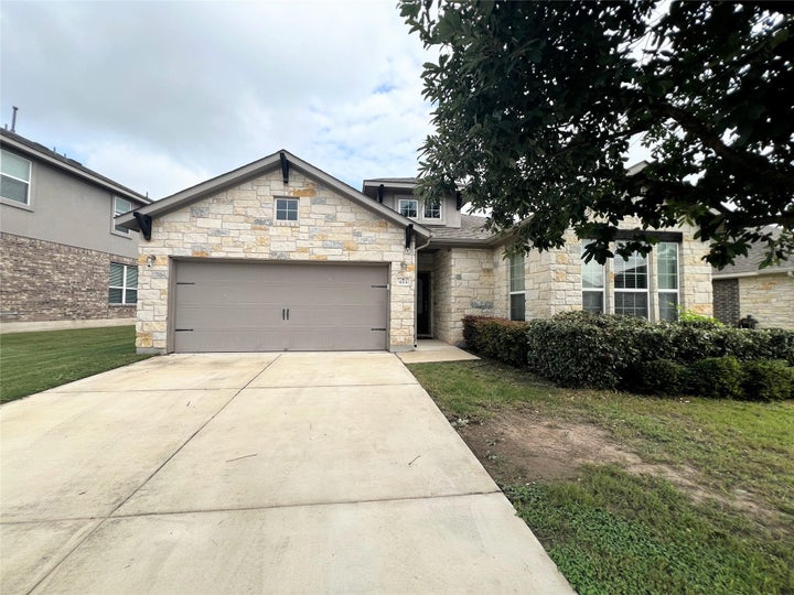 Photo 1 of 33 — 613 Palmilla ST, Leander, TX 78641