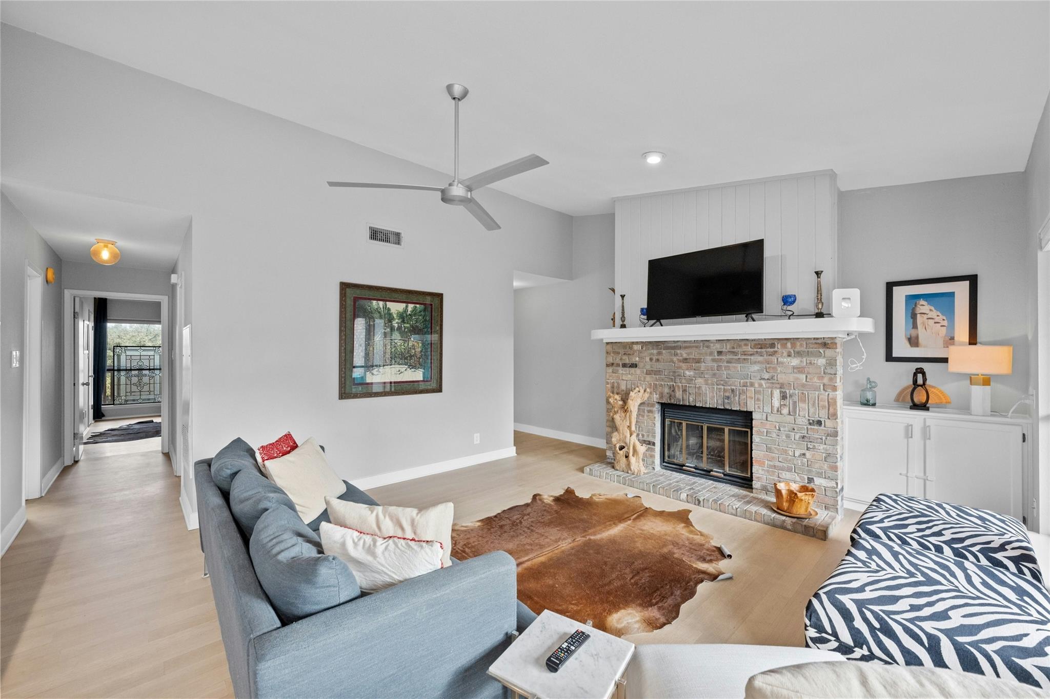 1406 Windsor RD 301