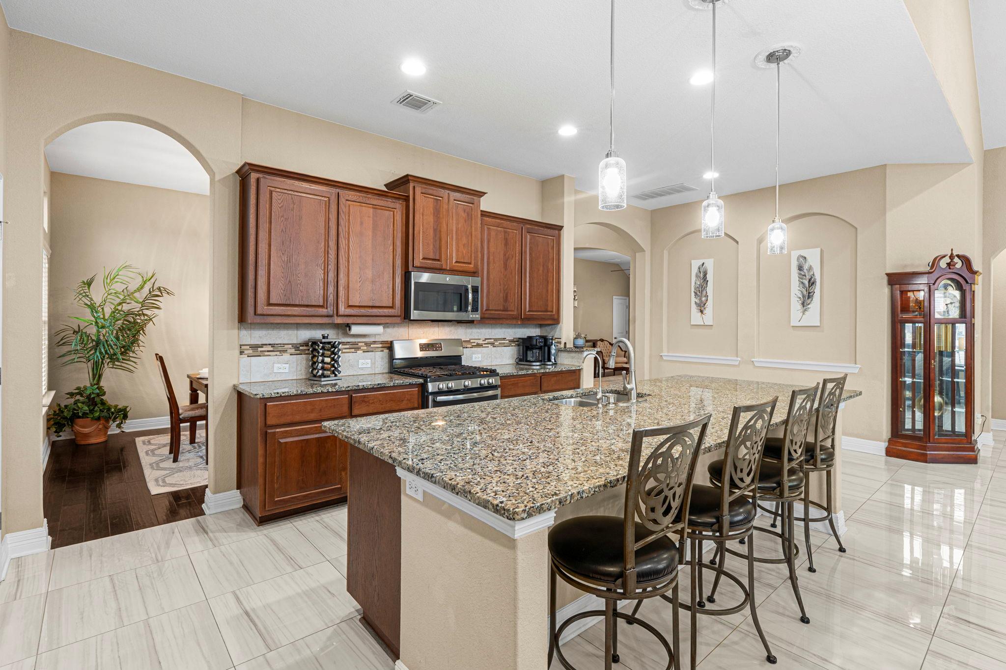 212 Parkrose DR