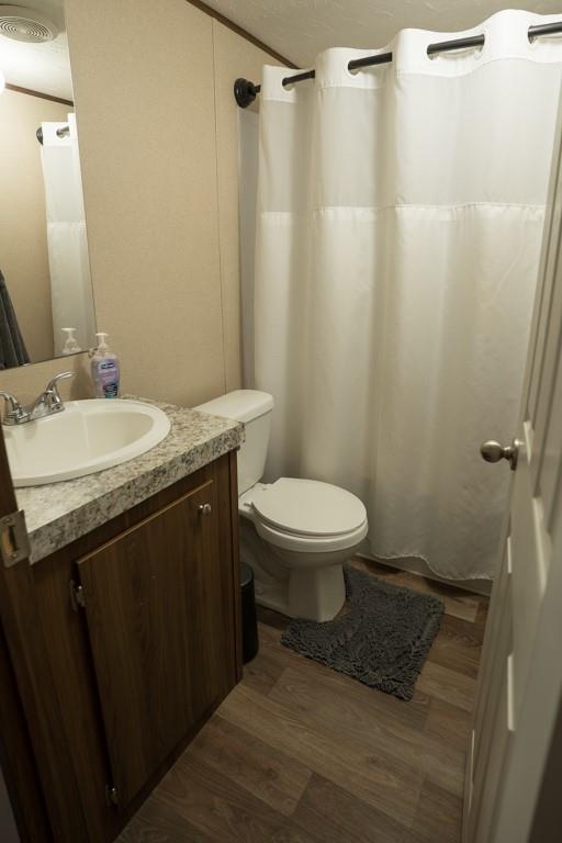 Waelder, Texas 78959, United States, 3 Bedrooms Bedrooms, ,2 BathroomsBathrooms,Residential,Active,214531