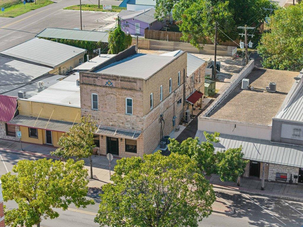 107 W Center ST