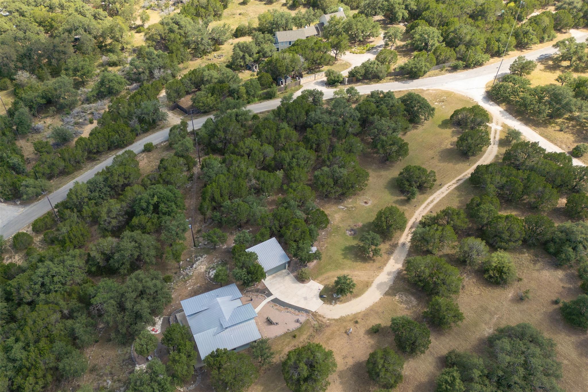 102 Leach LN