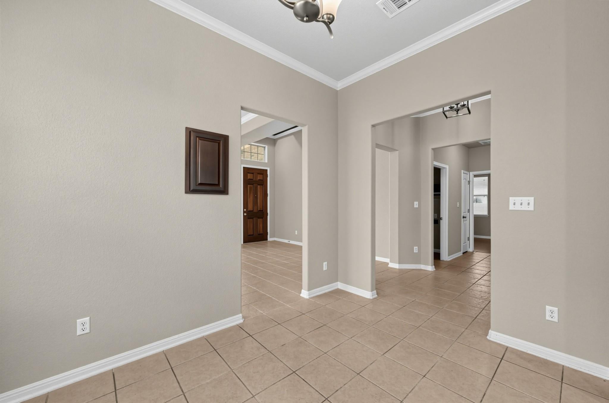 2712 Enza CT
