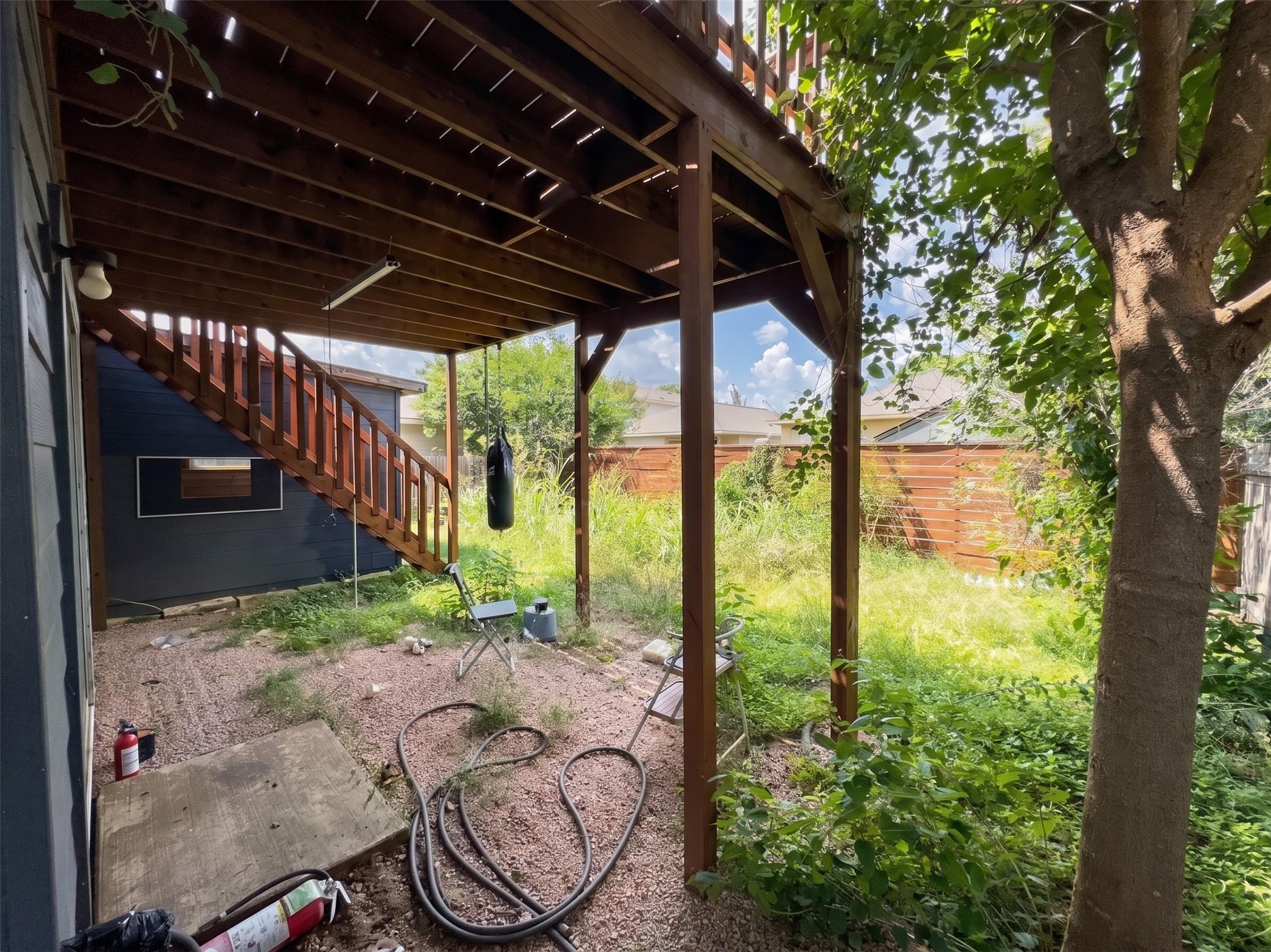 12512 La Paz LN
