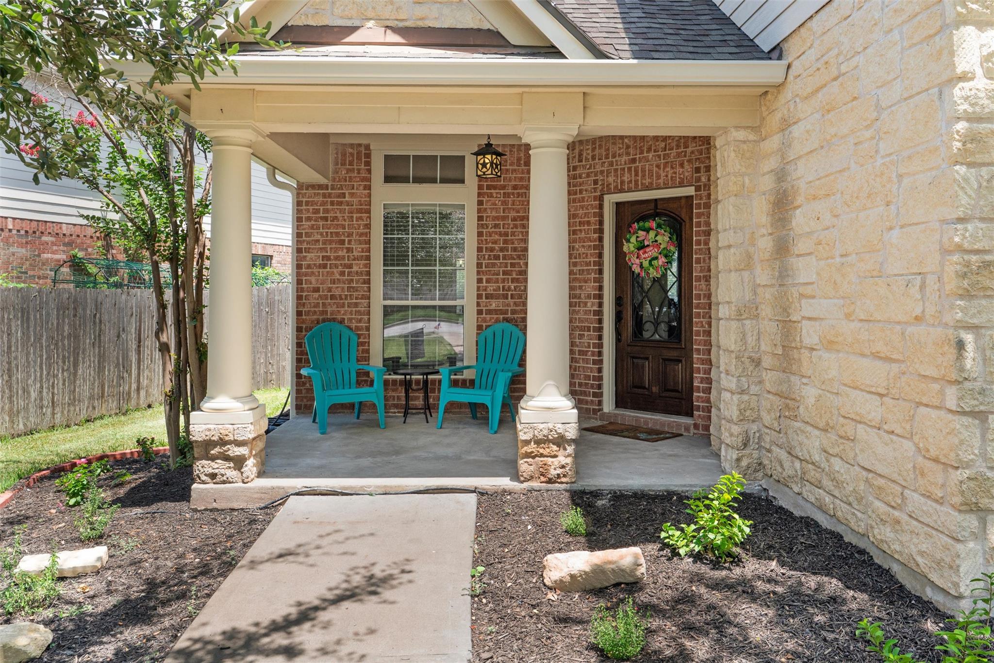 1104 Bethpage DR