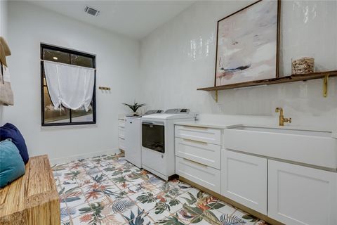 Tiny photo for 7308 Getaway DR, Jonestown, TX 78645 (MLS # 2035252)