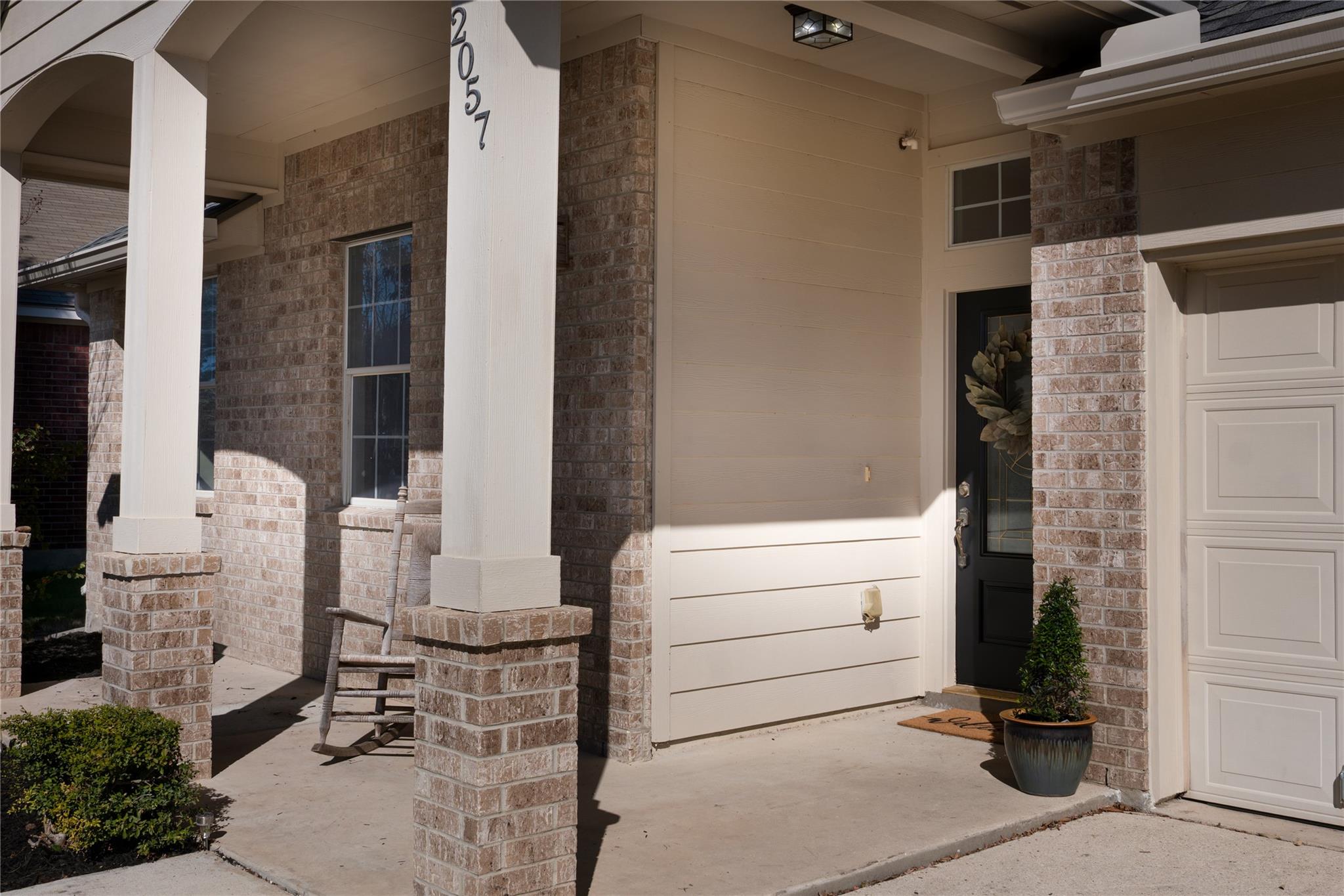 2057 Dove Crossing DR