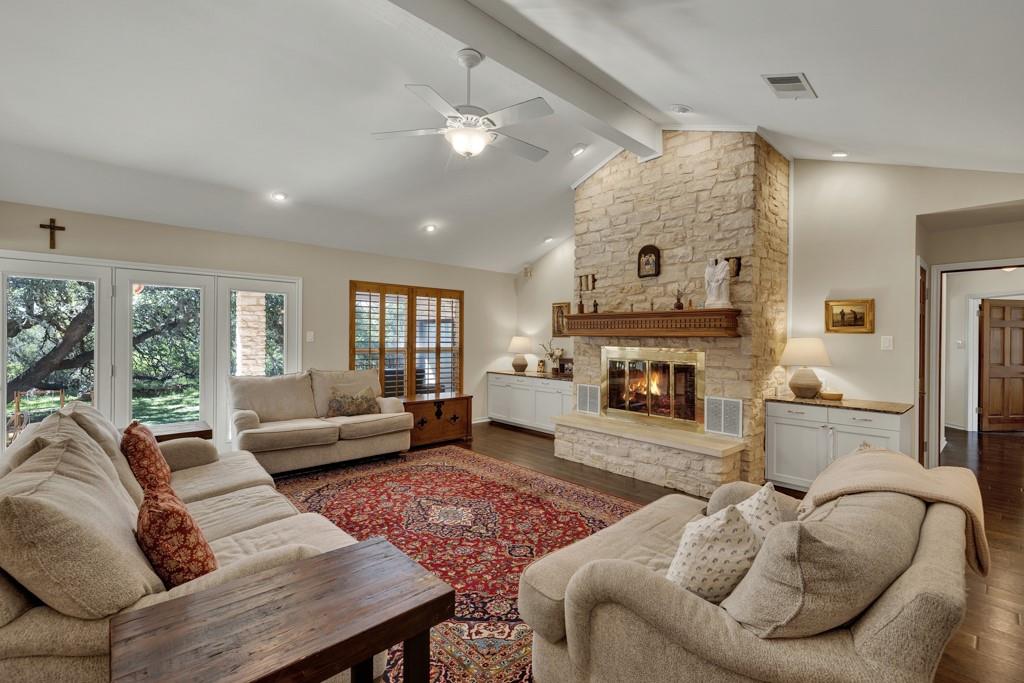 830 Palomino LN 1