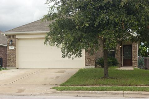 Photo of 7304 S Glenn ST, Austin, TX 78744 (MLS # 8098081)