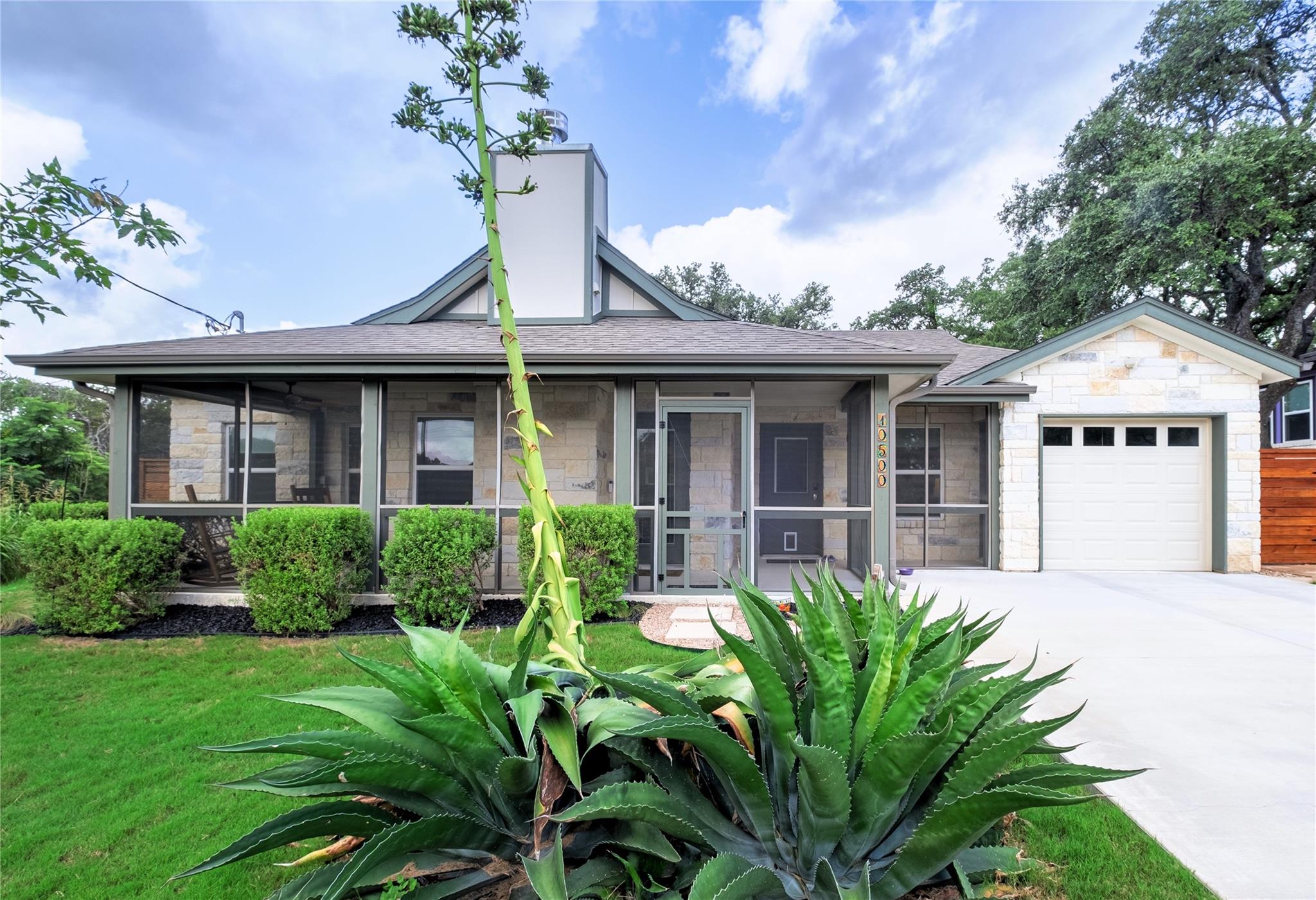 10500 W Lakeview DR